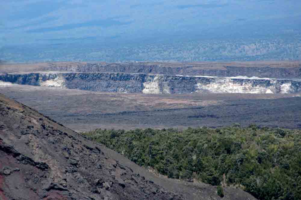 EEUU - Hawaii - isla de Hawaii - P. N. de los volcanes - volcan Halema'uma - crater
